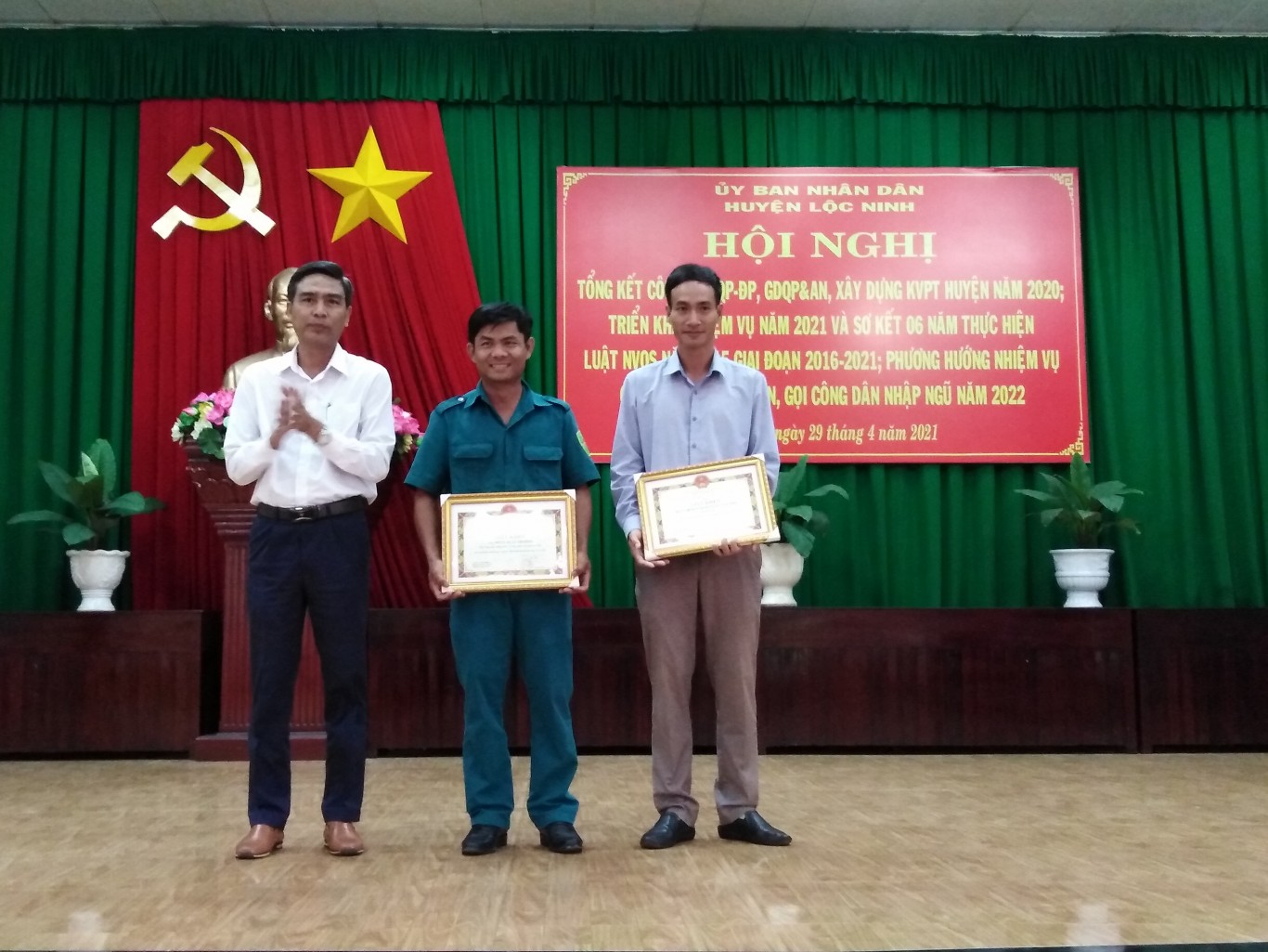 Huyện Lộc Ninh: Tổng kết công tác Quốc phòng-Địa phương, Giáo dục quốc phòng an ninh, xây dựng khu vực phòng thủ huyện Lộc Ninh năm 2020