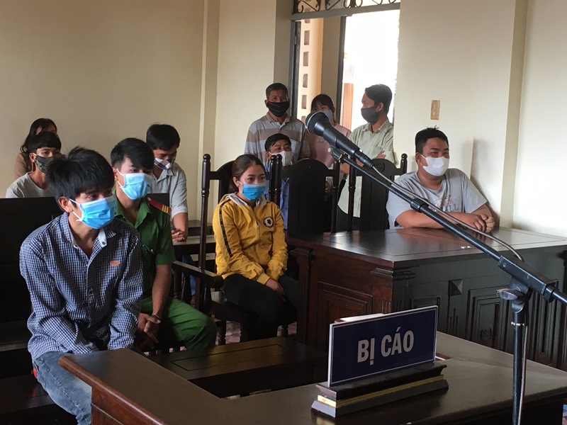 Mười hai tháng tù cho đối tượng chống người thi hành công vụ  tại chốt kiểm soát dịch Covid-19 ấp 6, xã Lộc An ngày 10/4/2020