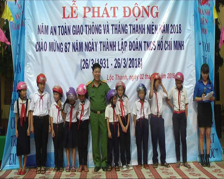 Huyện Lộc Ninh tổ chức lễ ra quân hưởng ứng "Năm an toàn giao thông" và khởi động tháng thanh niên năm 2018