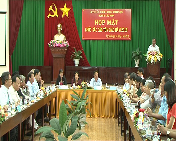 Huyện Lộc Ninh tổ chức họp mặt chức sắc tôn giáo trên địa bàn năm 2018