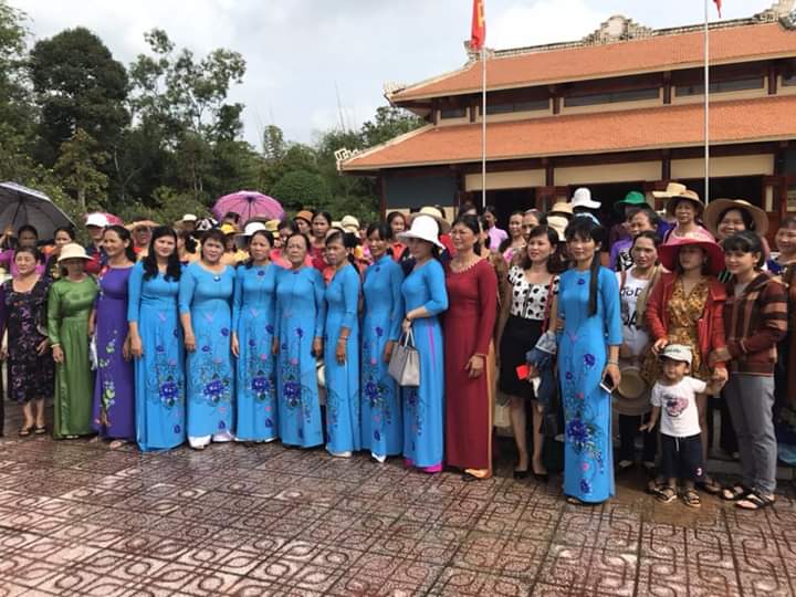 Hội Liên hiệp Phụ nữ xã Lộc Điền tổ chức du khảo về nguồn  nhân kỷ niệm 88 năm Ngày Thành lập Hội Liên hiệp Phụ Nữ Việt Nam (20/10/1930-20/10/2018)