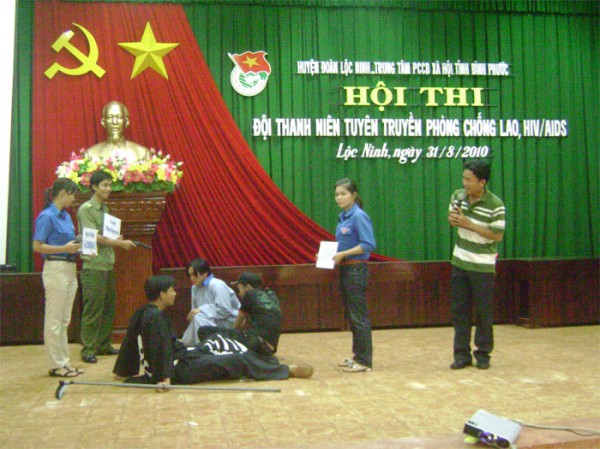 Nhìn từ hội thi đội thanh niên tuyên truyền phòng chống bệnh lao ,HIV/ AISD  huyện Lộc Ninh năm 2009
