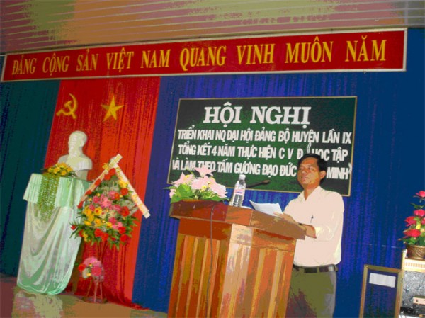 Đảng bộ xã Lộc Thái tổ chức Hội nghị triển khai tập và làm theo tấm gương đạo đức Hồ Chí Minh”và sơ kết 9 tháng đầu năm 2010”
