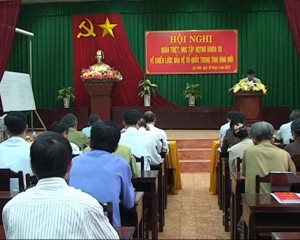Huyện ủy Lộc Ninh tổ chức hội nghị quán triệt Nghị quyết hội nghị lần thứ 8 Ban chấp hành Trung ương đảng (khóa XI) về chiến lượcbảo vệ tổ quốc trong tình hình mới