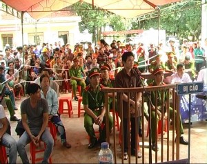 Tòa án nhân dân tỉnh Bình Phước mở phiên tòa xét xử lưu động vụ án giết người cướp tài sản