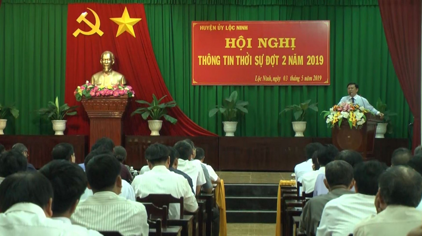 Lộc Ninh tổ chức hội nghị thông tin thời sự đợt 2