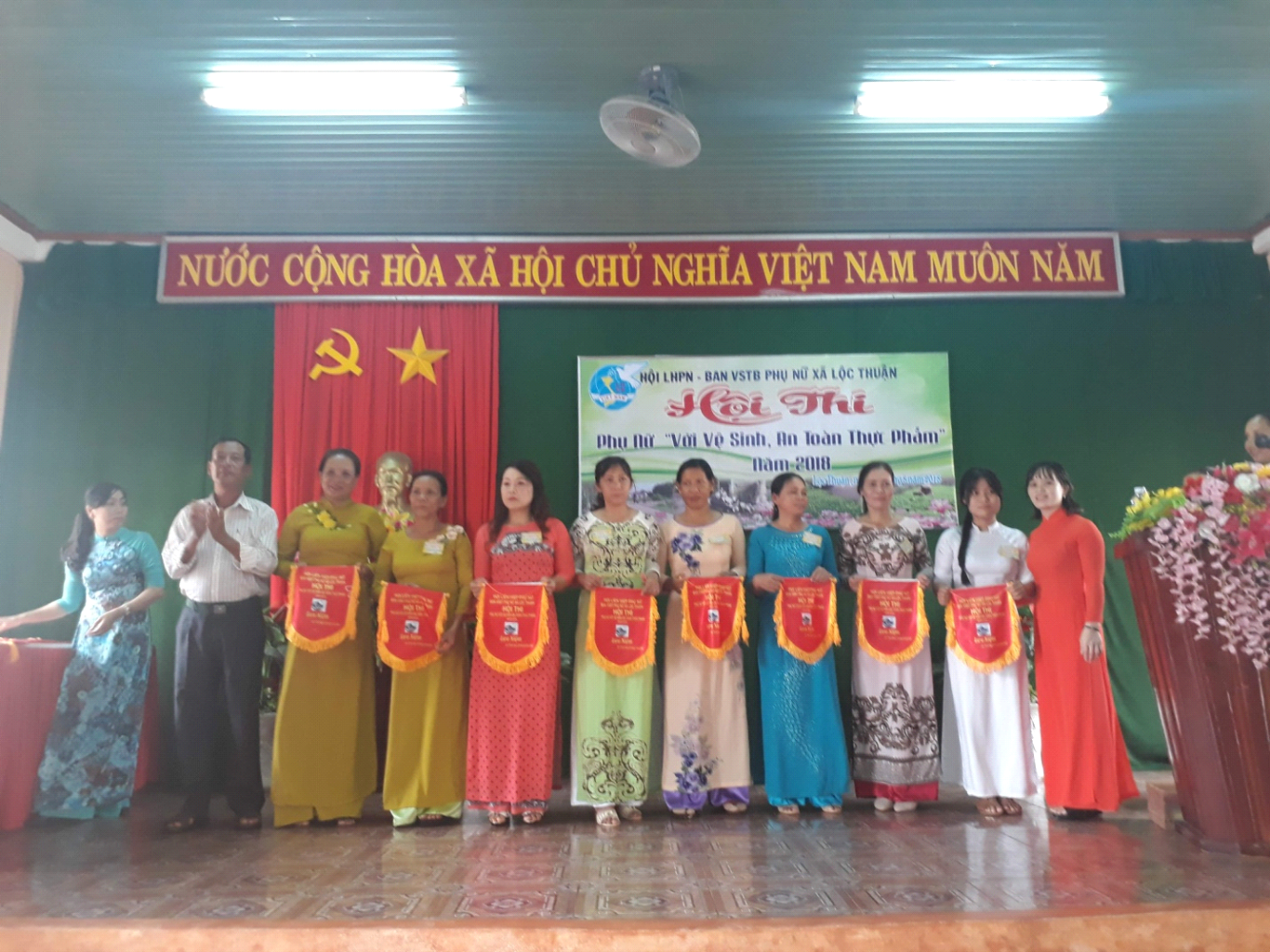 Hội LHPN xã Lộc Thuận tổ chức hội thi “Phụ nữ với vệ sinh an toàn thực phẩm” năm 2018