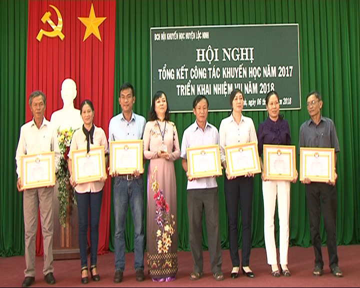 Huyện Lộc Ninh tổ chức Hội nghị tổng kết công tác khuyến học năm 2017