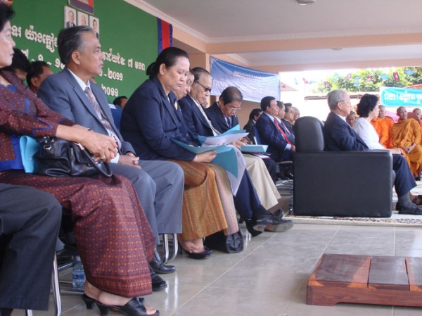 Huyện Lộc Ninh tham dự Lễ kỷ niệm 32 năm ngày Chiến thắng lật đổ chế độ Khmer Đỏ tại tỉnh Kratie, Campuchia.