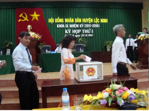 Kết quả bầu các chức danh HĐND – UBND và Hội thẩm Nhân dân huyện khoá IX nhiệm kỳ 2011 – 2016