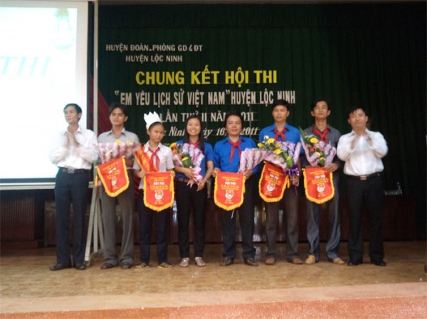 Chung kết hội thi “Em yêu lịch sử Việt Nam” huyện Lộc Ninh lần thứ II/2011