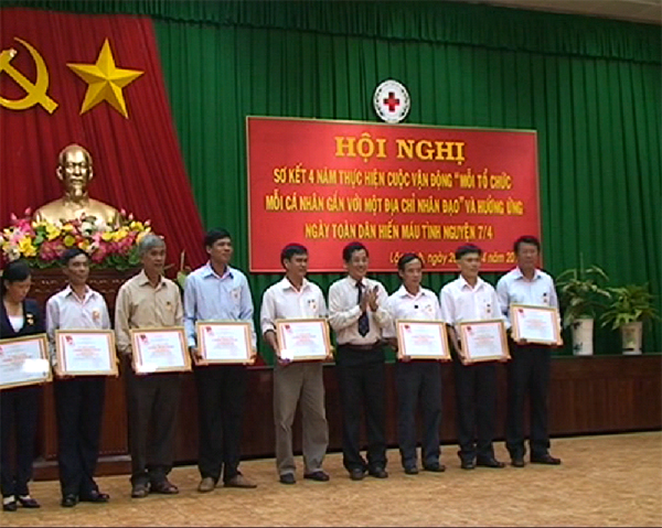 Huyện Lộc Ninh tổ chức sơ kết 04 năm thực hiện cuộc vận động “Mỗi tổ chức, cá nhân gắn với một địa nhân đạo”