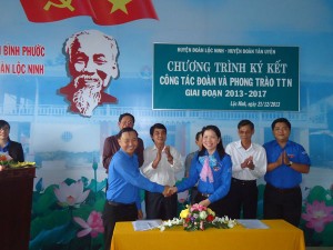 Lộc Ninh: Ký kết chương trình công tác Đoàn giai đoạn 2013-2017