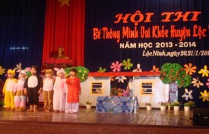 Phòng Giáo dục và Đào tạo huyện Lộc Ninh tổ chức thành công Hội thi “Bé thông minh vui khỏe” năm học 2013-2014