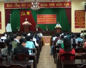 Huyện Lộc Ninh khai giảng lớp bồi dưỡng lý luận chính trị dành cho đảng viên mới khóa I năm 2014