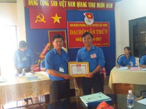 Lộc Ninh:  Đại hội điểm chi đoàn khối hành chính sự nghiệp nhiệm kỳ 2014 - 2017