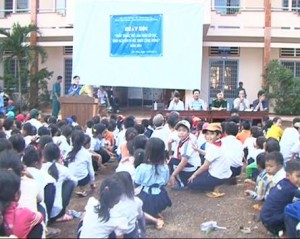 Uỷ ban Hội Liên hiệp thanh niên huyện Lộc Ninh tổ chức “ngày hội thầy thuốc trẻ làm theo lời Bác”