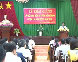 Huyện Lộc Ninh tổ chức khai giảng lớp bổ sung kiến thức môn tư tưởng Hồ Chí Minh