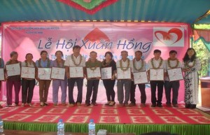 Đợt 3/2014: huyện Lộc Ninh vận động nhân dân tình nguyện hiến 402 đơn vị máu
