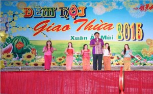Tết Nguyên đán Ất Mùi năm 2015: nhân dân huyện Lộc Ninh đón Tết trong không khí vui tươi, đoàn kết, lành mạnh và tiết kiệm.