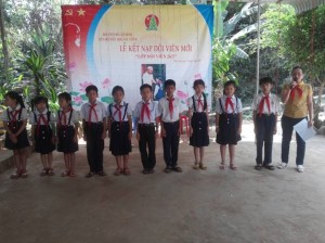 Trường Tiểu học Lộc Tấn B, huyện Lộc Ninh du khảo về nguồn