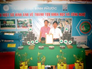 Hội Nông dân huyện Lộc Ninh tham gia Chợ Công nghệ, Thiết bị và Thương mại vùng Đông Nam bộ - Đồng nai năm 2015