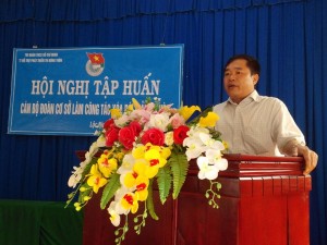 Lộc Ninh: Tập huấn công tác xóa đói giảm nghèo cho cán bộ Đoàn cơ sở