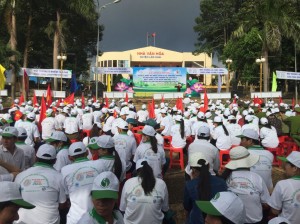 Hơn 800 cán bộ, công nhân viên tham gia Lễ phát động tuần lễ quốc gia nước sạch và vệ sinh môi trường