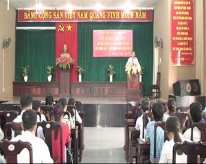 Lộc Ninh 100 quần chúng ưu tú tham gia lớp bồi dưỡng lý luận chính trị phát triển Đảng